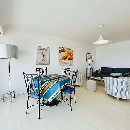 Appartement La Coupole, T2 Traversant - Face - - Lb440-003